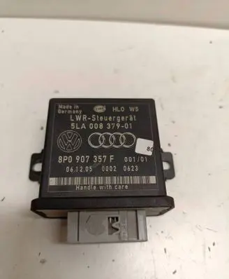 Audi A8 S8 D3 4E Light module LCM 5LA00837901 8P0907357F