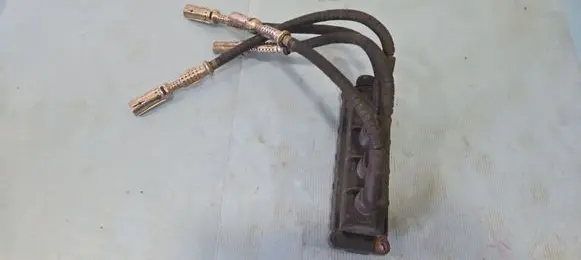 BMW 3 E46 High voltage ignition coil 0221503005