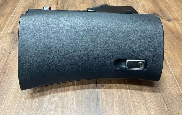 Mercedes-Benz E W213 Glove box A2136800091