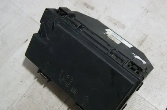 Dodge Caravan Fuse box set 04692302AB 12042008