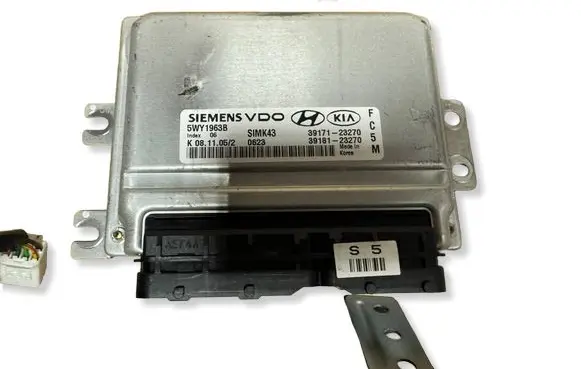 Hyundai Tucson JM Engine control unit/module 5WY1963B 3917123270 3918123270
