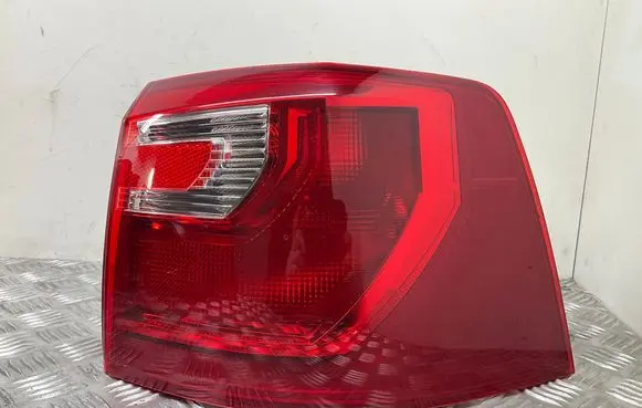 Seat Alhambra (Mk2) Rear/tail lights 7N5945096G