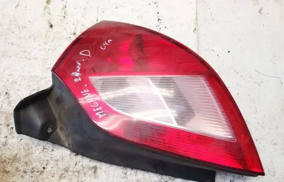 Renault Megane II Rear/tail lights 8200073237