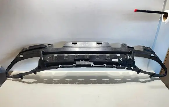 BMW 8 G15 Rear bumper support beam 8075245