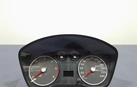 Ford Focus C-MAX Speedometer (instrument cluster) 3M5F10841A