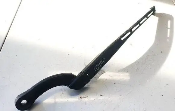 Audi A4 S4 B6 8E 8H Front wiper blade arm 