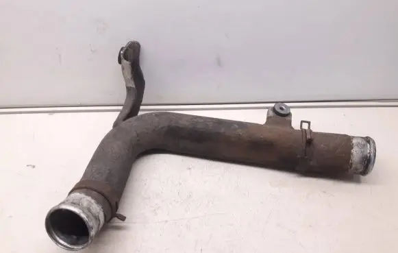 Intercooler hose/pipe