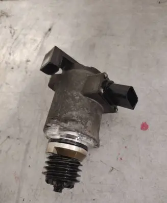 BMW 6 F06 Gran coupe Hydraulic servotronic pressure valve PP1B552758 62425595