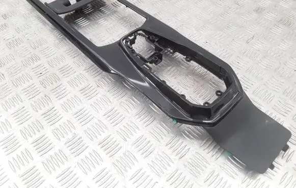 Renault Koleos II Other center console (tunnel) element VR2510HZG00A0