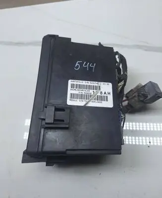 Chrysler Sebring (JS) Central body control module P04692 9Z3BG5L0DS6