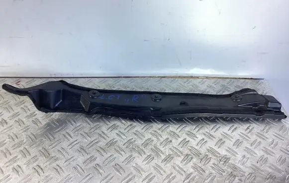 Lexus CT 200H Fender end trim 5382776010