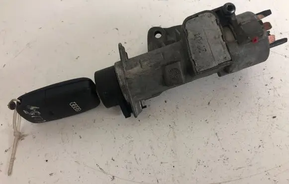 Audi A6 S6 C5 4B Ignition lock 4B0905851C