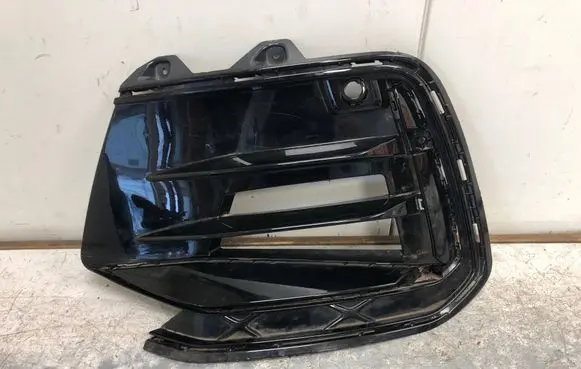 Volkswagen PASSAT B9 Front bumper lower grill 3J0853665EBILI 3J0853665E