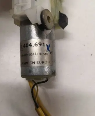Volkswagen Phaeton Seat belt adjustment motor 404691 560973354D