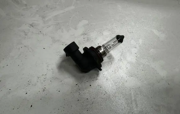 BMW 5 E60 E61 Front indicator light 27MUE3321LF HB412V51W37R 51W378