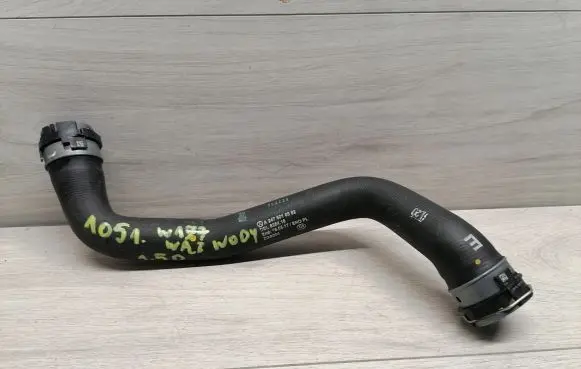 Mercedes-Benz A W177 Engine coolant pipe/hose 5905232380621 A2475010582