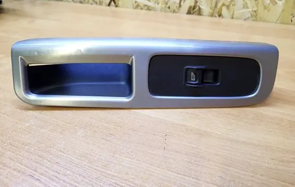 Volvo V50 Electric window control switch
