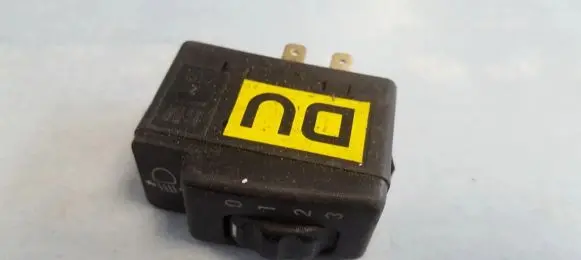 Opel Tigra A Headlight level height control switch 90483063