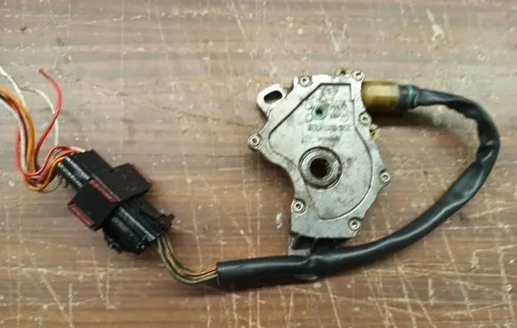 Peugeot 406 Gear selector 0501209956 4HP20 20HZ09