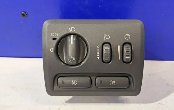 Light switch