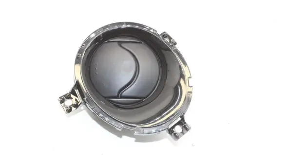 Nissan Juke I F15 Dashboard air vent grill cover trim 687601KE0A