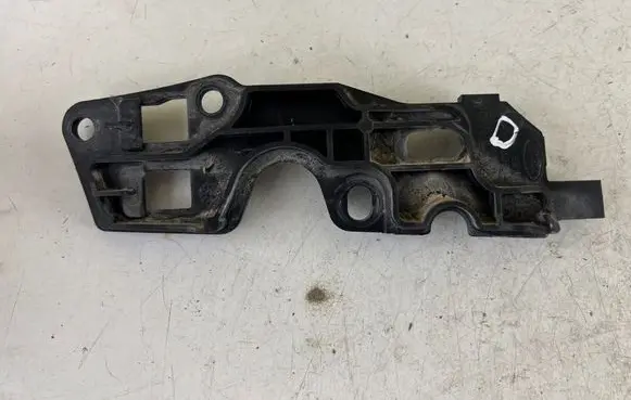 Land Rover Discovery Sport Front bumper mounting bracket FK7216A128AE