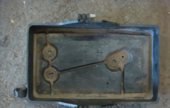 Mazda 6 Battery tray 
