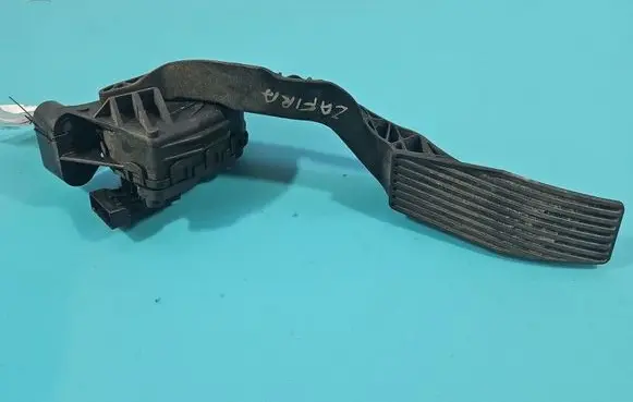 Opel Zafira B Accelerator throttle pedal 6PV00811400 IMPRK1577248