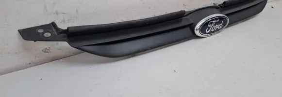 Ford B-MAX Front bumper upper radiator grill AV118200A