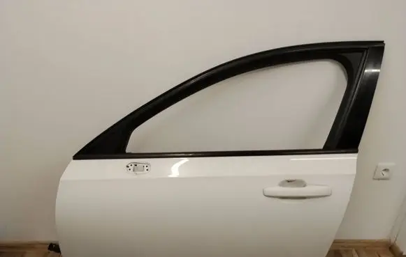 Volvo S90, V90 Front door 