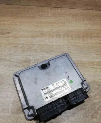 Opel Vectra B Engine control unit/module ECU 0281010271 24417196