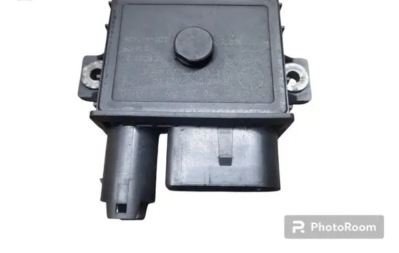 Mercedes-Benz E W211 Glow plug pre-heat relay A6461532579 0522120202