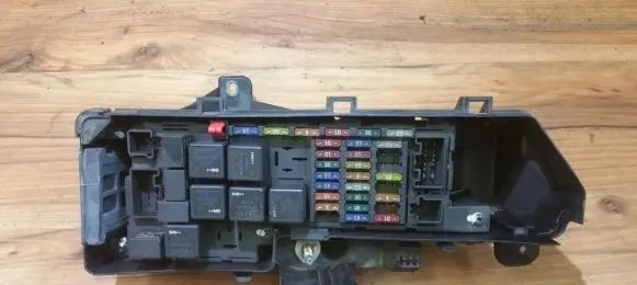Volvo S60 Fuse box set 9494210 1073418