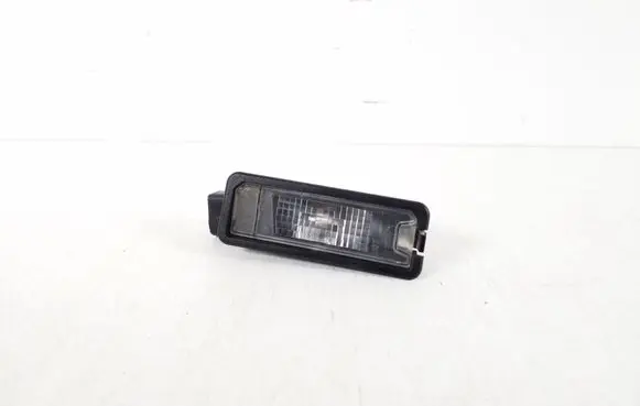 Volkswagen Golf VII Number plate light 1K8943021