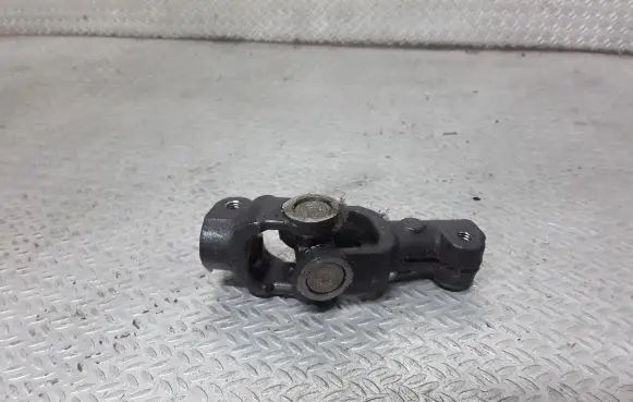 Toyota RAV 4 (XA20) Steering column universal joint