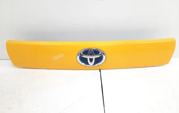 Toyota Prius+ (ZVW40) Trunk door license plate light bar 7680147090 7681147090