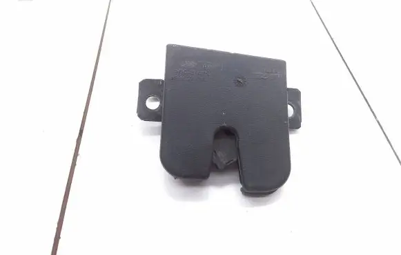 Loading door lock