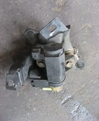 Opel Astra J Valve vacuum 