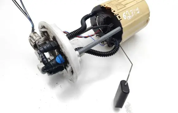 Opel Mokka X In-tank fuel pump 13592384 687925552