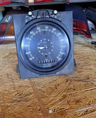 Mercedes-Benz 406 608 Tachometer 78VB17A268AA 17A268AA