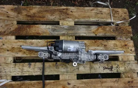 BMW 8 G15 Steering rack 689375201