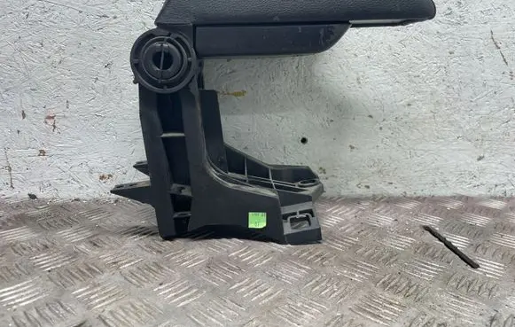 BMW 3 E46 Armrest 51168213678