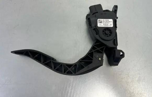 Audi A6 S6 C7 4G Accelerator throttle pedal 8K1723523A