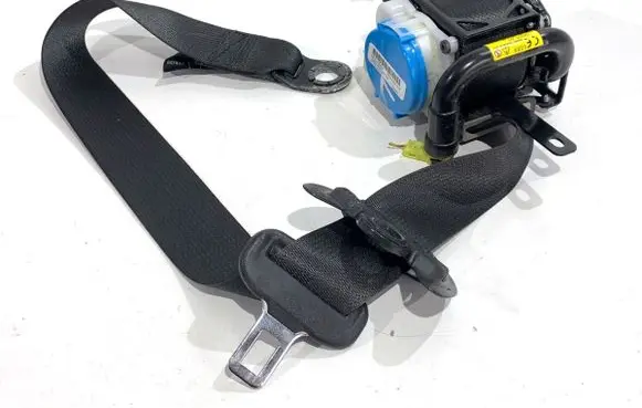 Toyota Aygo AB40 Front seatbelt 73220-0H040