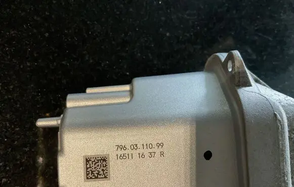 Opel Astra K LED ballast control module 7960311099 165111637R