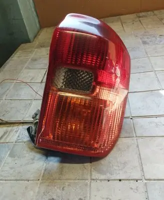 Toyota RAV 4 (XA20) Rear/tail lights