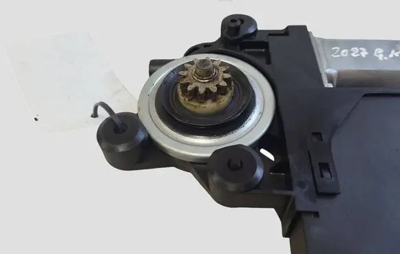 Volvo V50 Rear door window regulator motor 31264188AA 979039100