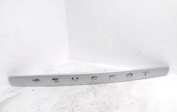 Peugeot 308 SW Trunk door license plate light bar 96806028