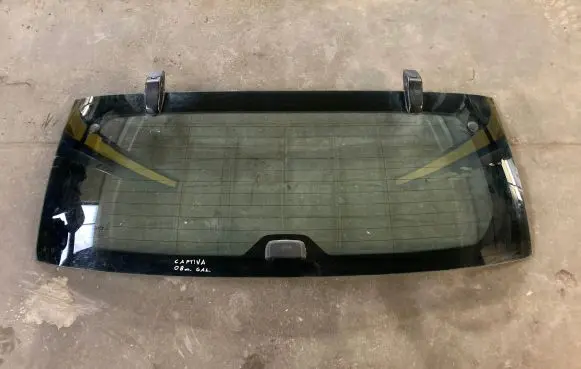 Chevrolet Captiva Rear windscreen/windshield window 