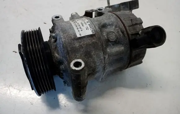 Peugeot 3008 II Air conditioning (A/C) compressor (pump) 9827874280